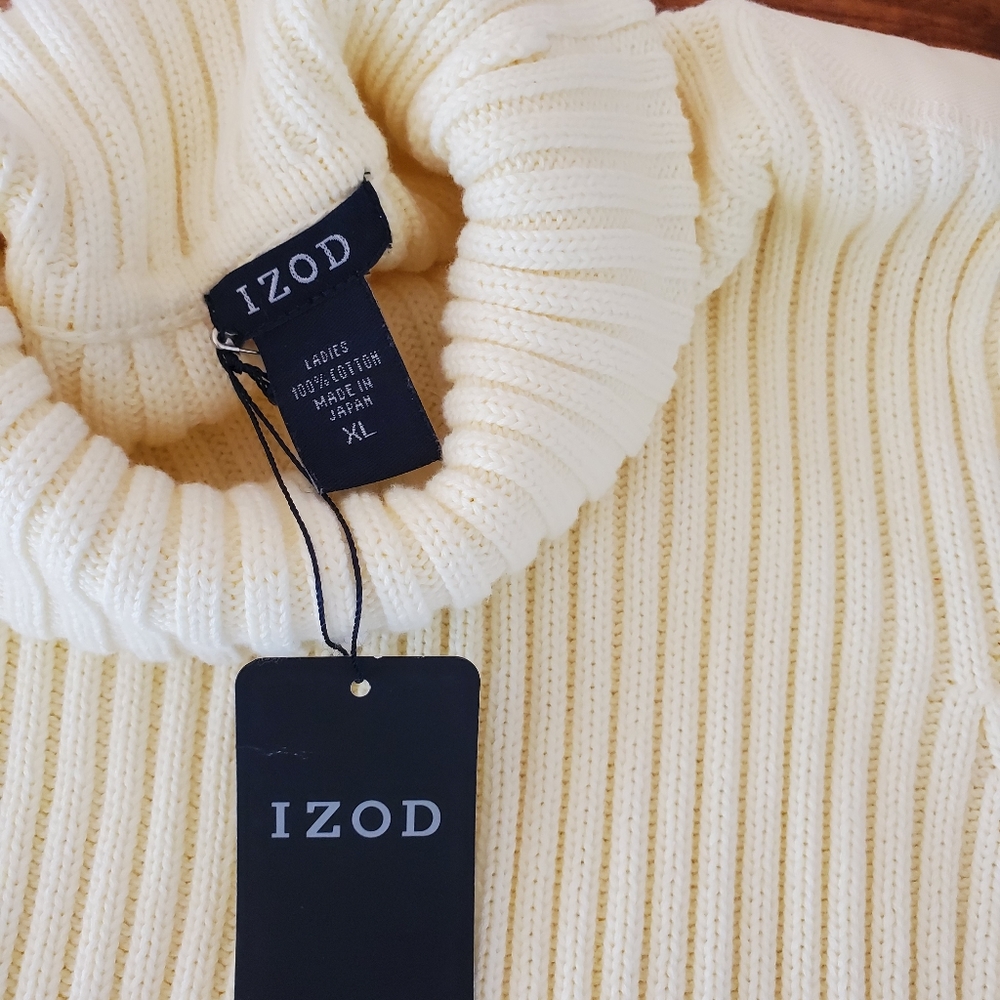 SOLD!! WT Izod Yellow Turtleneck Sweater SzXL